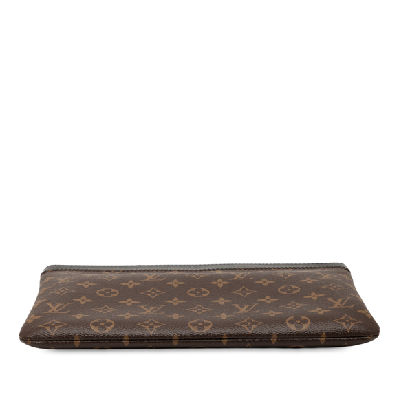Pre-Loved Louis Vuitton Monogram Daily Pouch - Picture 3 of 8